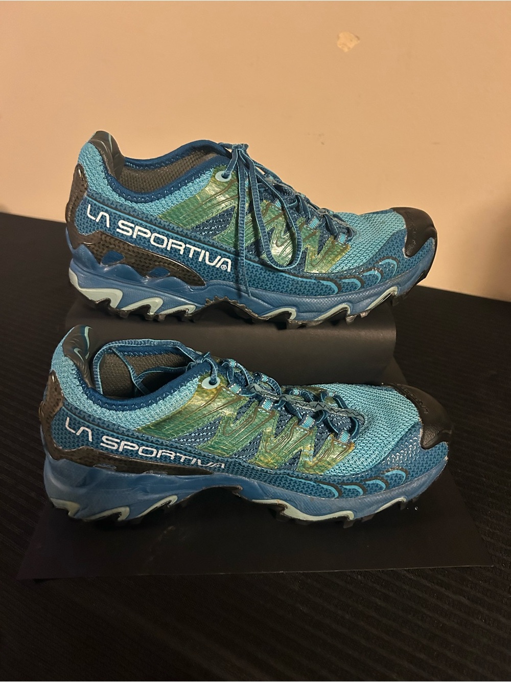 La Sportiva Women's Teal & Blue Trail Runners